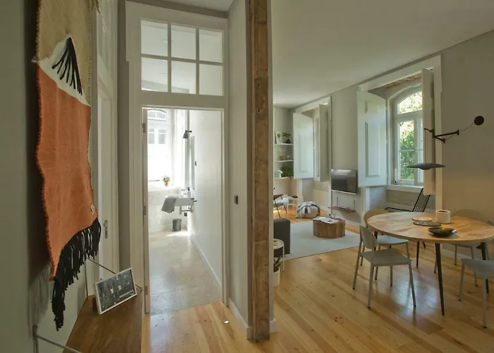 Appartamento Update Urban Chic Flat In 19th Century Building 2 Bedrooms & 2 Bathrooms & Ac Alfama District
