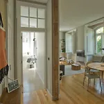 Διαμέρισμα Update Urban Chic Flat In 19th Century Building 2 Bedrooms & 2 Bathrooms & Ac Alfama District