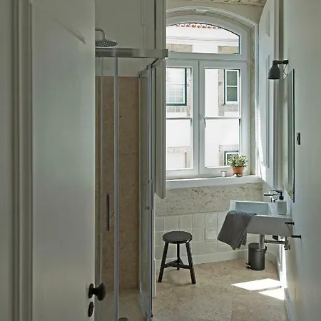 Apartmán Update Urban Chic Flat In 19th Century Building 2 Bedrooms & 2 Bathrooms & Ac Alfama District Lisboa