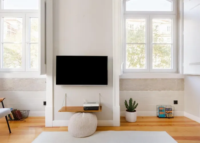 Update Urban Chic Flat In 19th Century Building 2 Bedrooms & 2 Bathrooms & Ac Alfama District